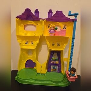 Little People Disney Princess Rapunzels Musical Tower With Prince Flynn